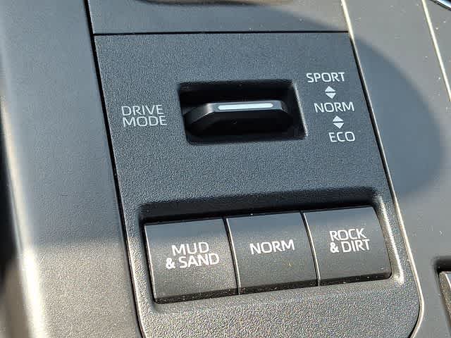 2020 Toyota Highlander LE