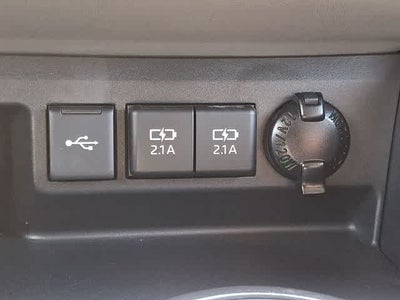 2020 Toyota Highlander LE