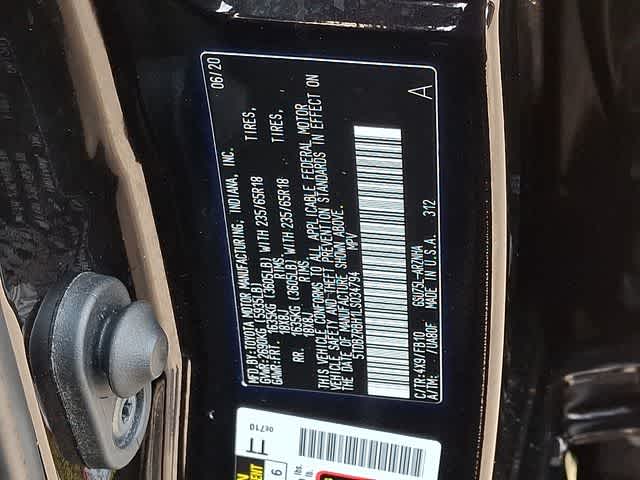 2020 Toyota Highlander LE