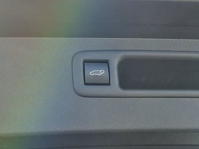 2020 Toyota Highlander LE