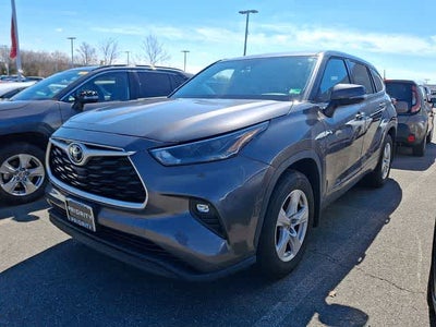 2022 Toyota Highlander LE