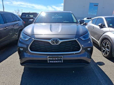 2022 Toyota Highlander LE