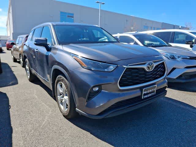 2022 Toyota Highlander LE