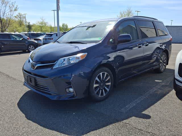 2019 Toyota Sienna XLE