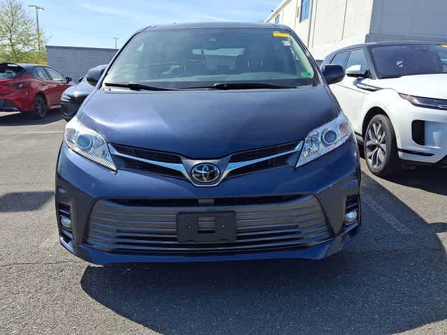 2019 Toyota Sienna XLE