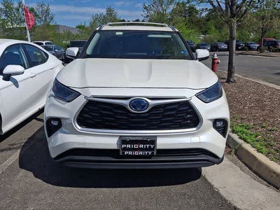 2021 Toyota Highlander Hybrid XLE