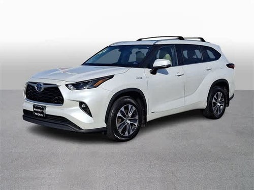 2022 Toyota Highlander Hybrid XLE