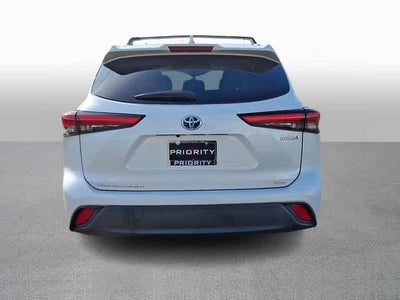 2022 Toyota Highlander Hybrid XLE