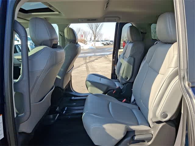 2024 Toyota Sienna XLE