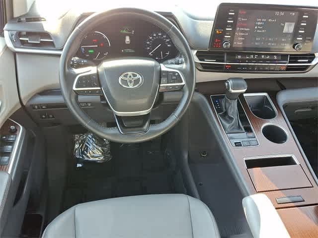 2024 Toyota Sienna XLE