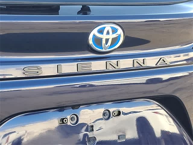 2024 Toyota Sienna XLE