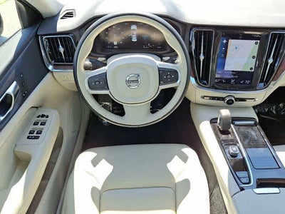 2022 Volvo S60 Recharge Plug-In Hybrid R-Design Expression
