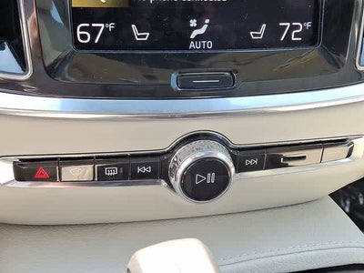 2022 Volvo S60 Recharge Plug-In Hybrid R-Design Expression