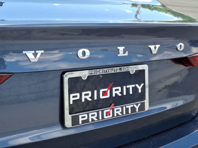 2022 Volvo S60 Recharge Plug-In Hybrid R-Design Expression