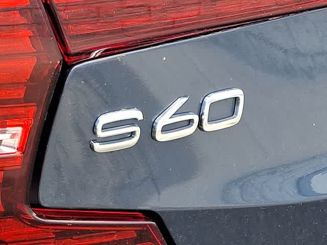 2022 Volvo S60 Recharge Plug-In Hybrid R-Design Expression