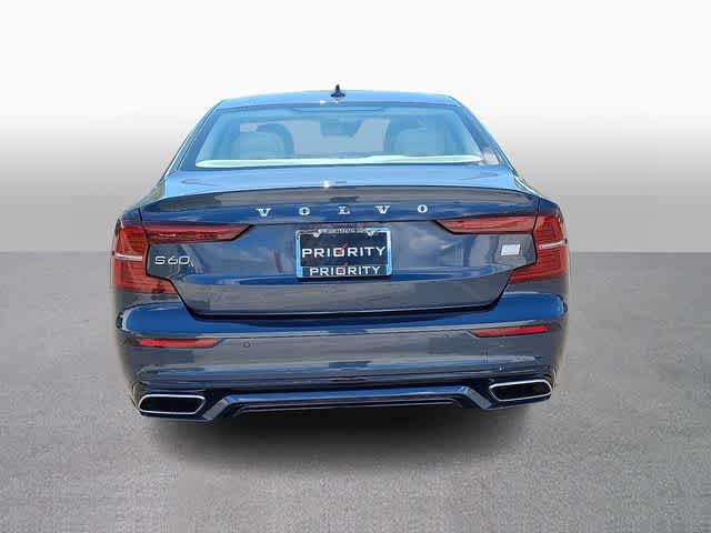 2022 Volvo S60 Recharge Plug-In Hybrid R-Design Expression