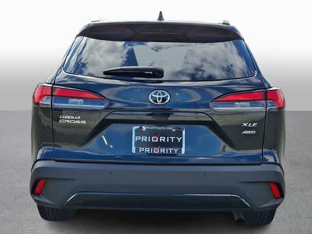 2024 Toyota Corolla Cross XLE
