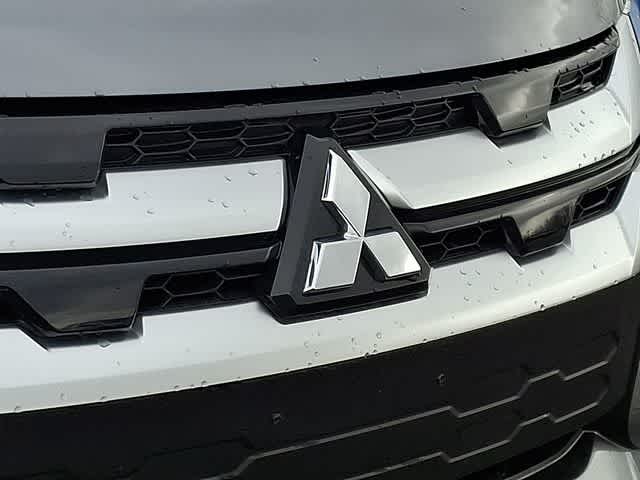 2026 Mitsubishi Outlander Sport SE