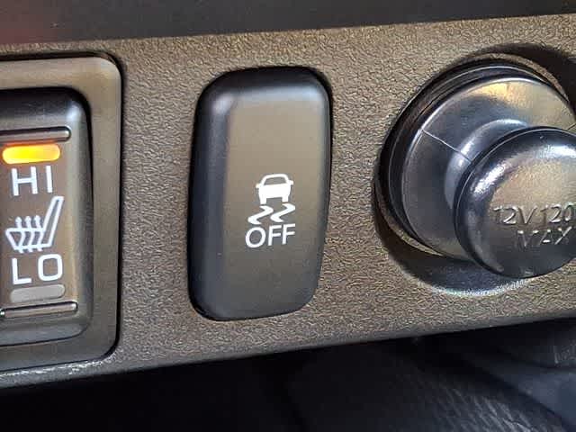 2026 Mitsubishi Outlander Sport SE