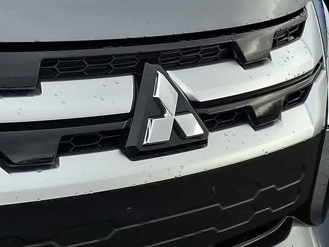 2026 Mitsubishi Outlander Sport SE