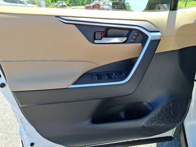 2021 Toyota RAV4 Hybrid XLE Premium
