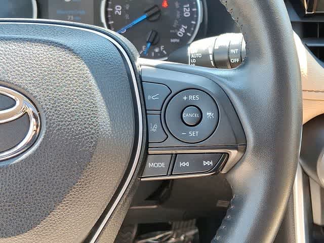 2021 Toyota RAV4 Hybrid XLE Premium
