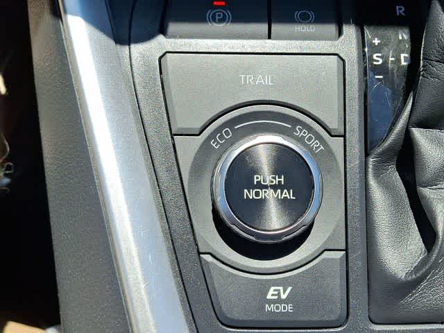2021 Toyota RAV4 Hybrid XLE Premium