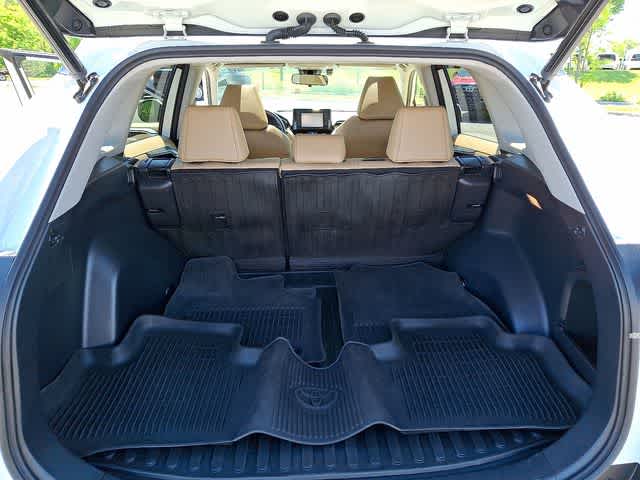 2021 Toyota RAV4 Hybrid XLE Premium