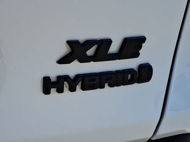 2021 Toyota RAV4 Hybrid XLE Premium