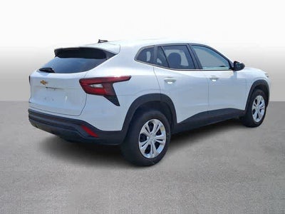 2025 Chevrolet Trax LS