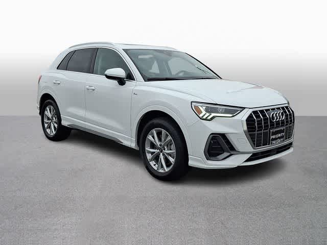 2024 Audi Q3 S line Premium