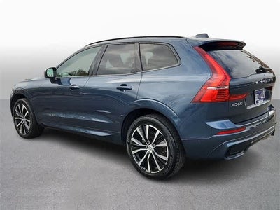 2024 Volvo XC60 Plus Dark Theme