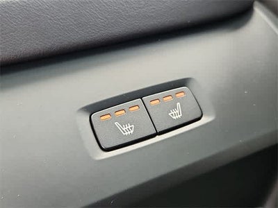 2024 Volvo XC60 Plus Dark Theme