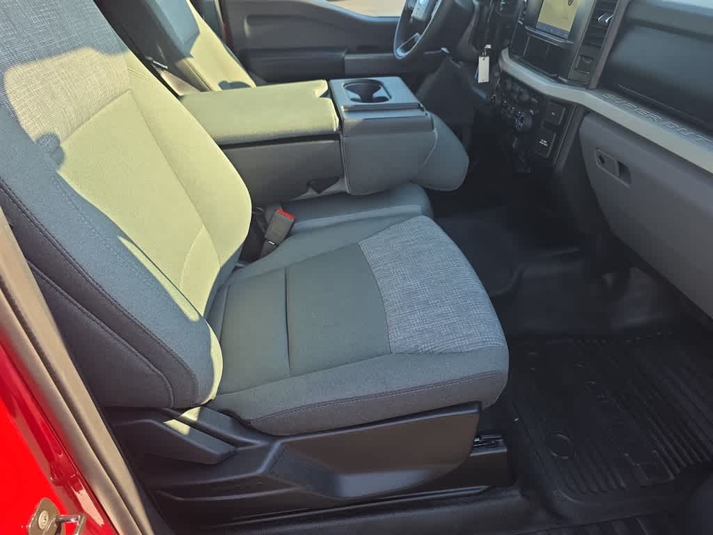 2024 Ford Super Duty F-350 SRW Pickup XLT