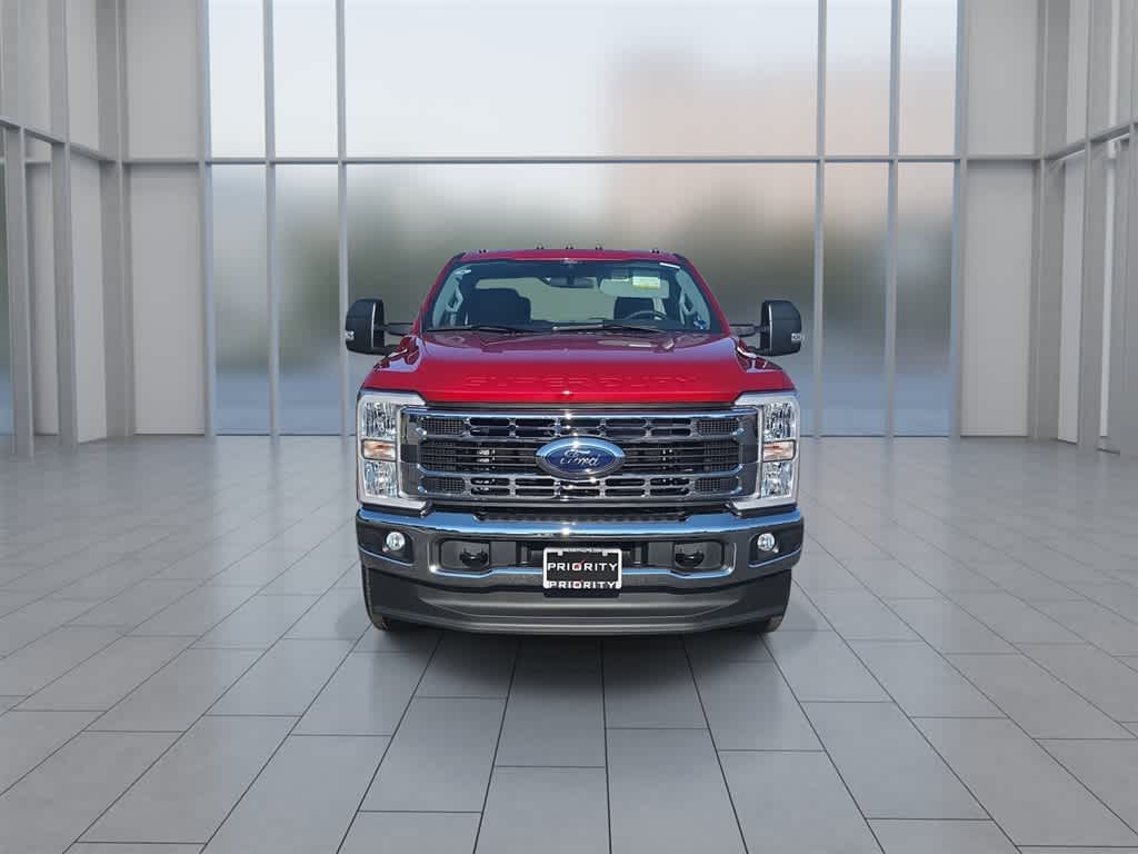 2024 Ford Super Duty F-350 SRW Pickup XLT