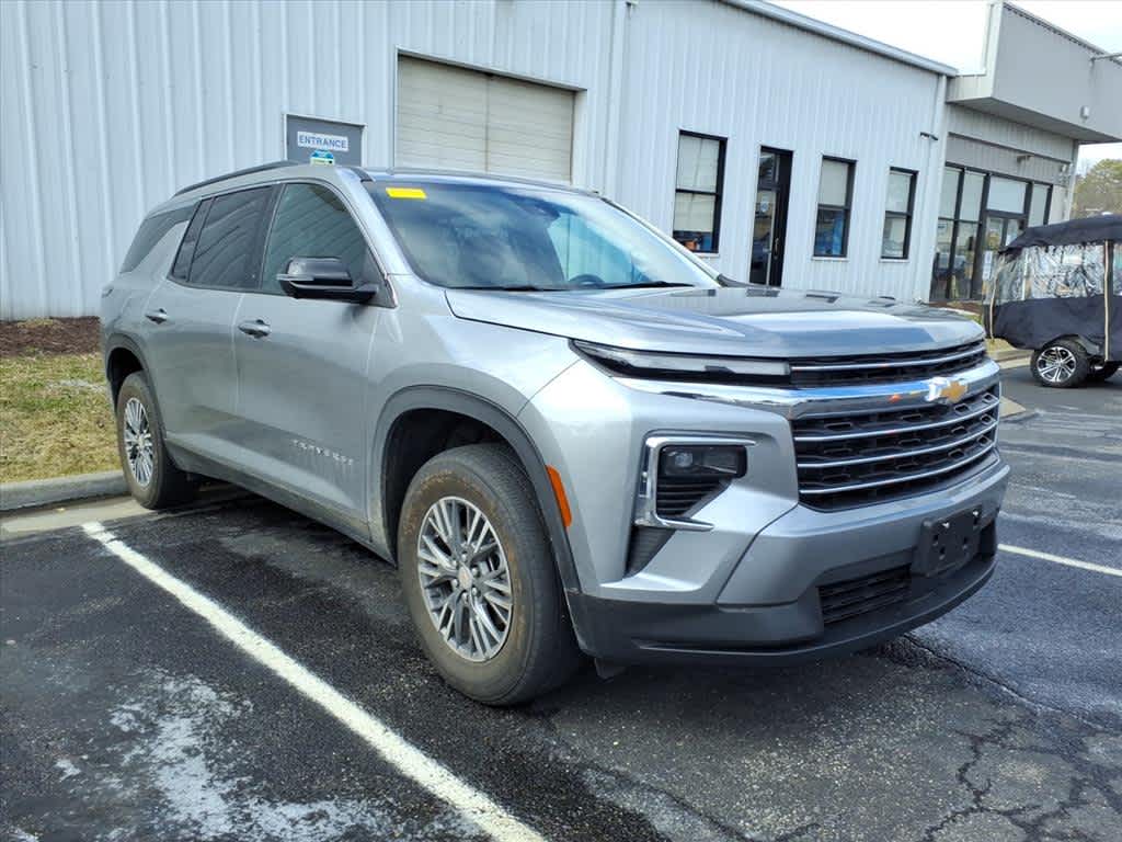 2024 Chevrolet Traverse AWD LT