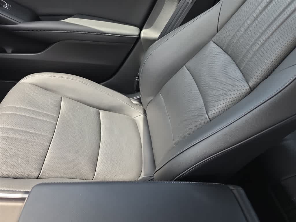 2022 Honda Accord Hybrid Touring