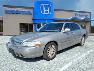 2003 Lincoln Town Car Executive