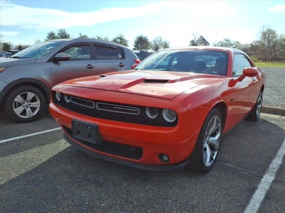 2016 Dodge Challenger SXT Plus