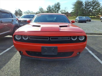 2016 Dodge Challenger SXT Plus