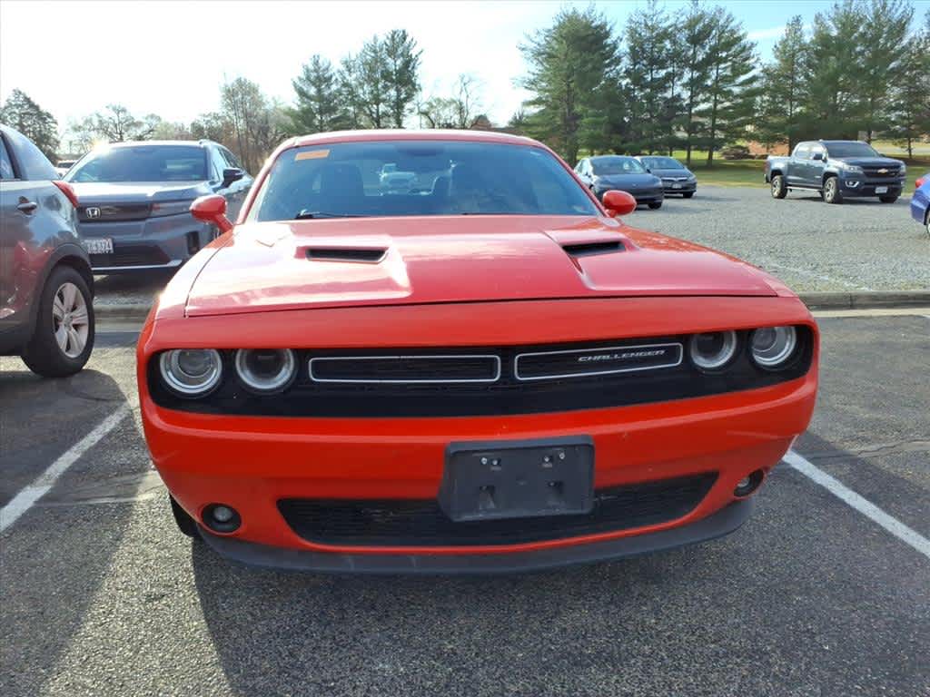 2016 Dodge Challenger SXT Plus