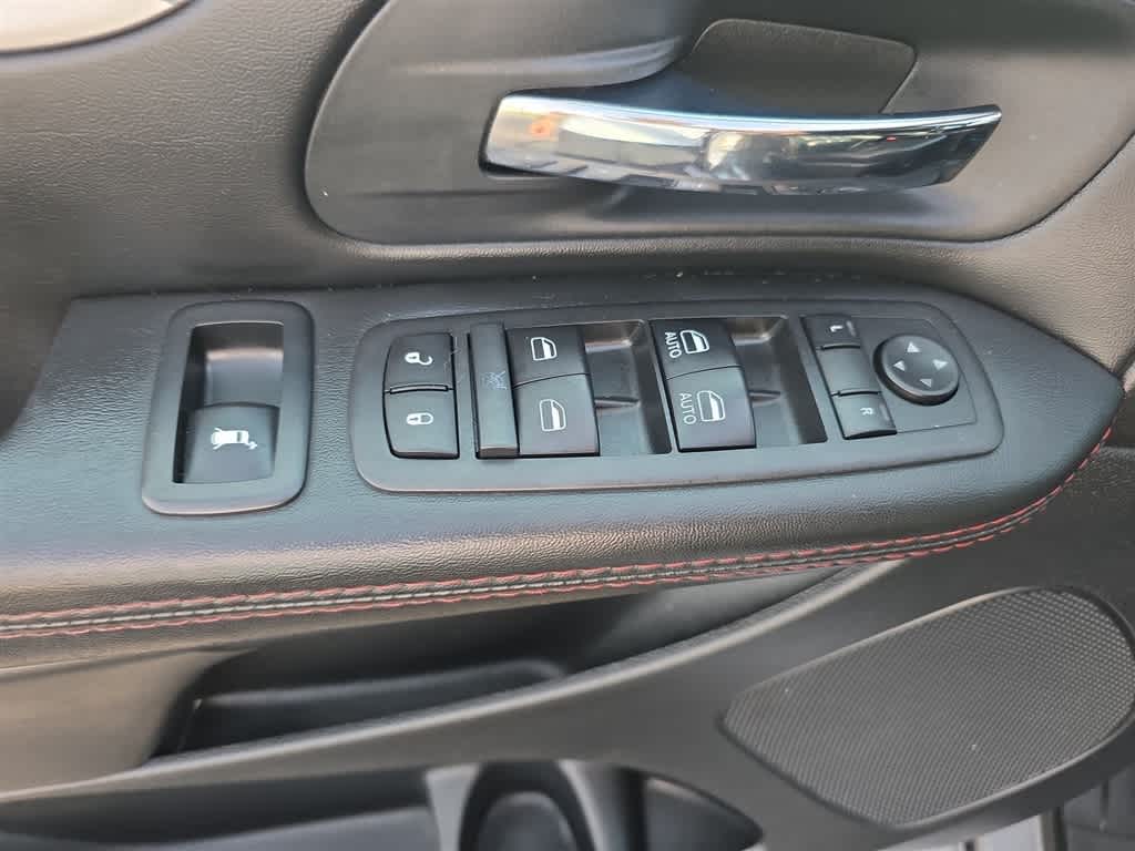 2017 Dodge Grand Caravan Base