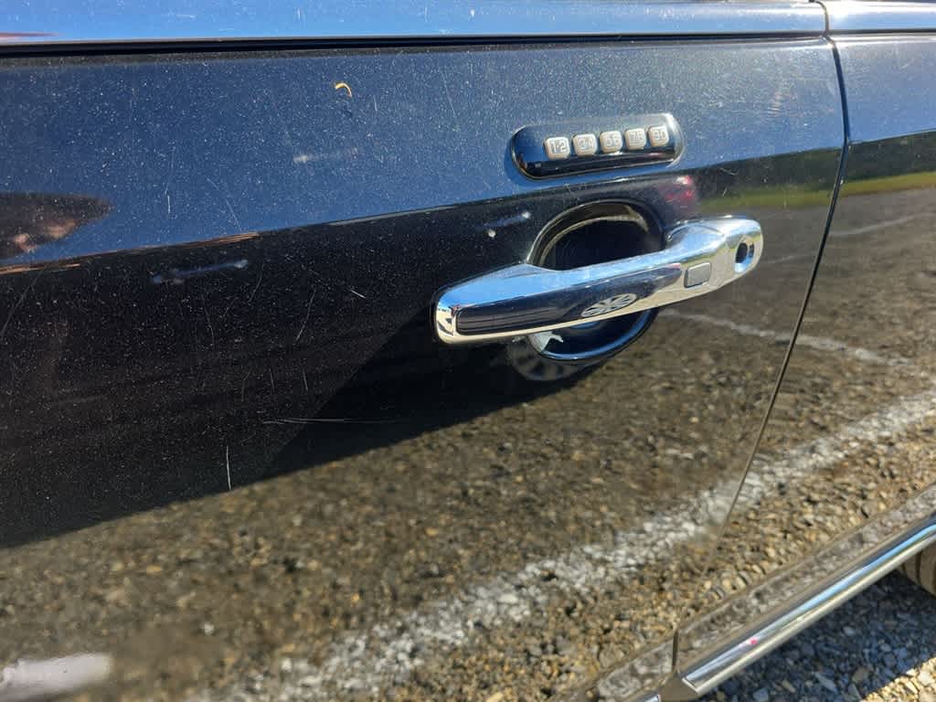 2011 Lincoln MKX Base