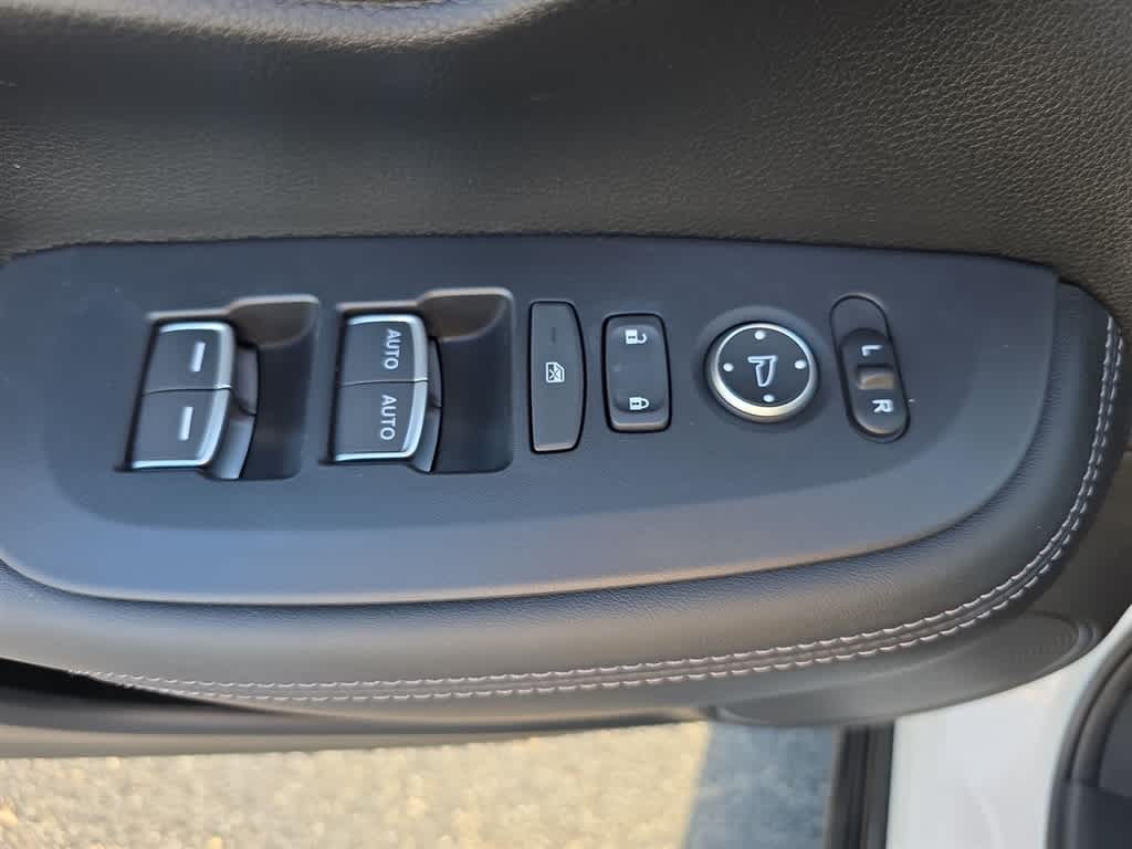 2025 Honda HR-V EX-L