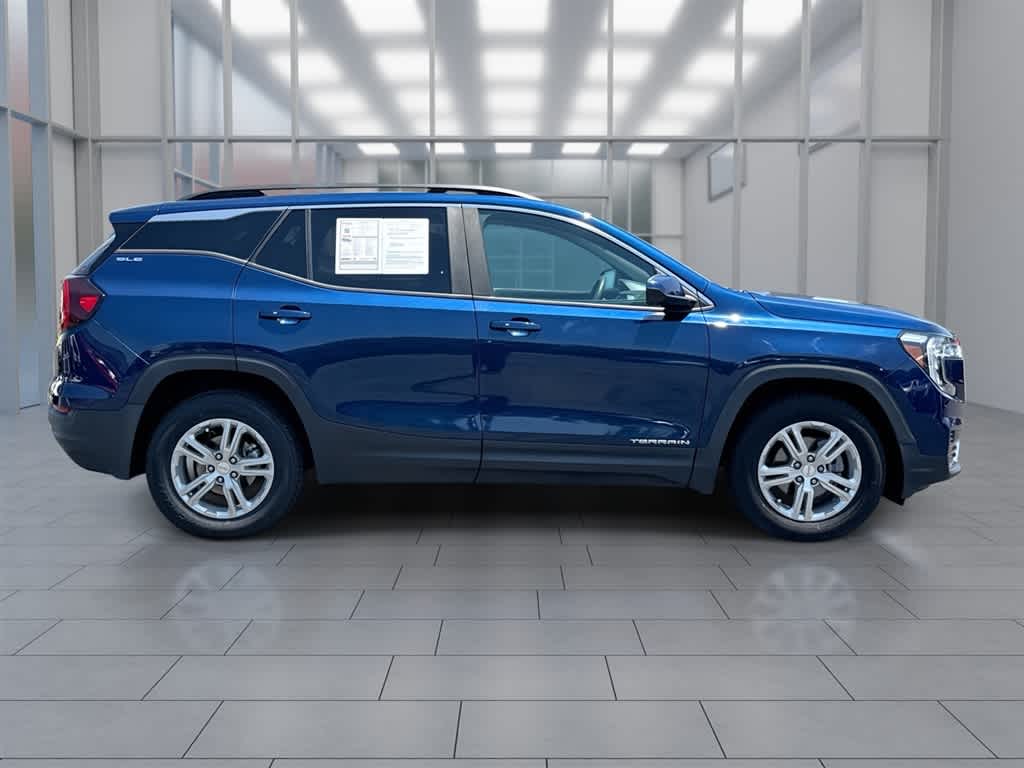 2022 GMC Terrain SLE