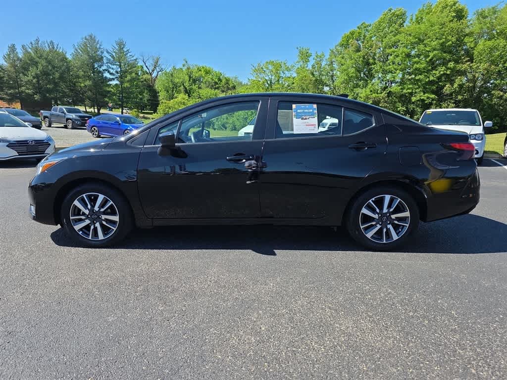 2023 Nissan Versa SV