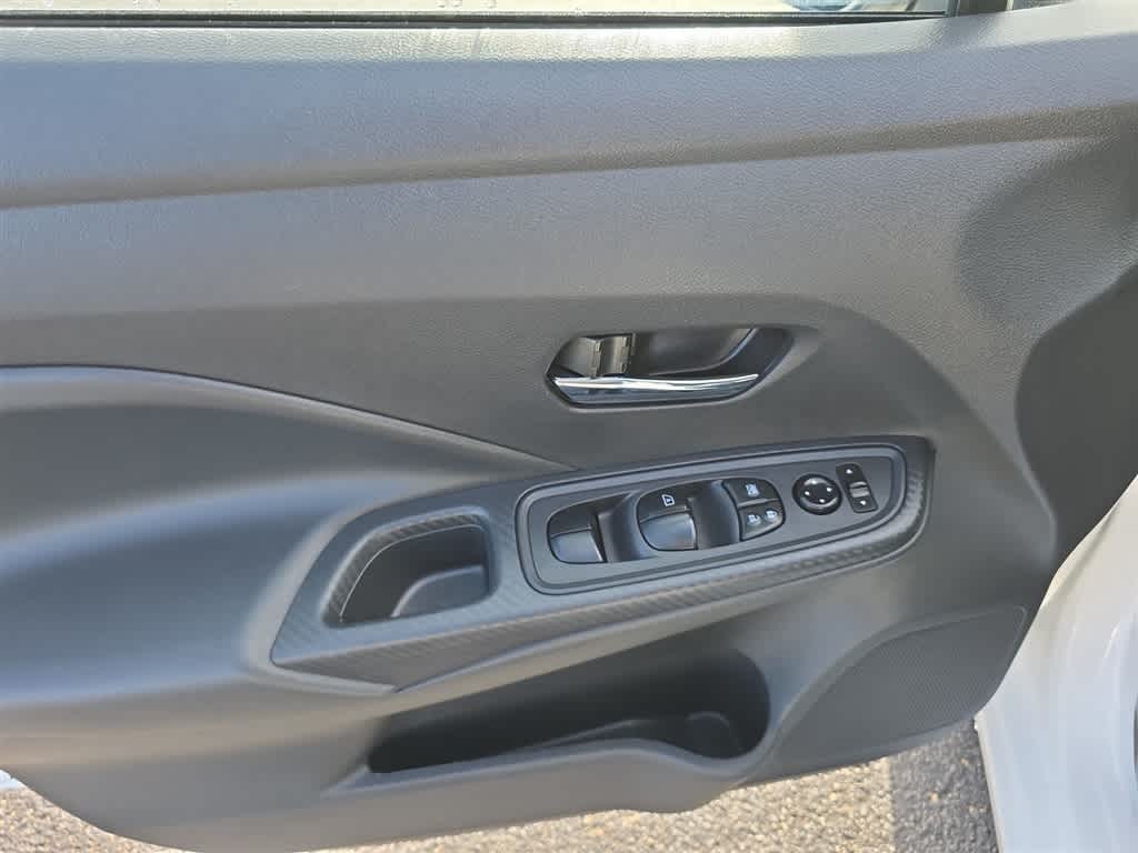 2024 Nissan Versa SV