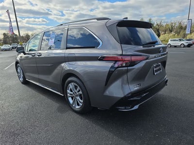 2022 Toyota Sienna XSE