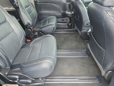 2019 Toyota Sienna SE