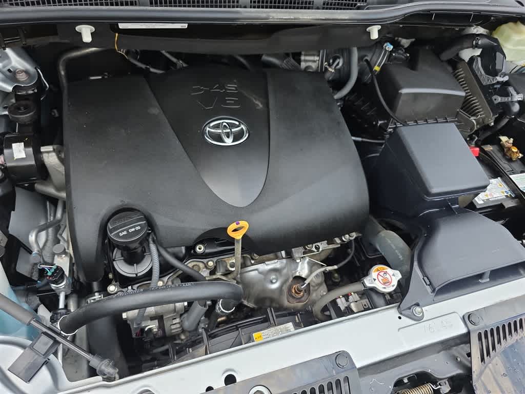 2019 Toyota Sienna SE